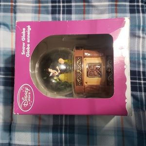 Disney Princess Snow White & Dopey dwarf mini 4" snow globe NEW